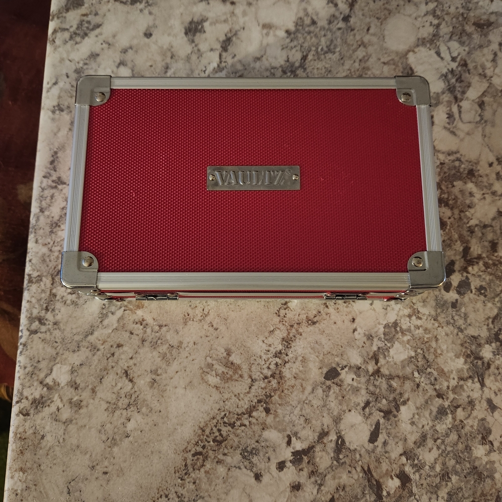 VAULTZ Pink Storage Case